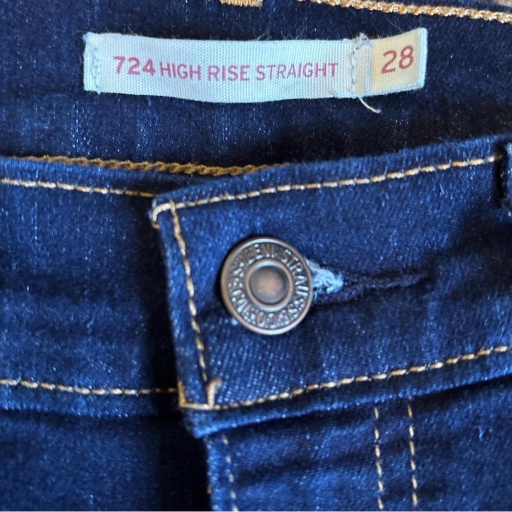 Levi’s 724 high rise straight jeans - Picture 3 of 3
